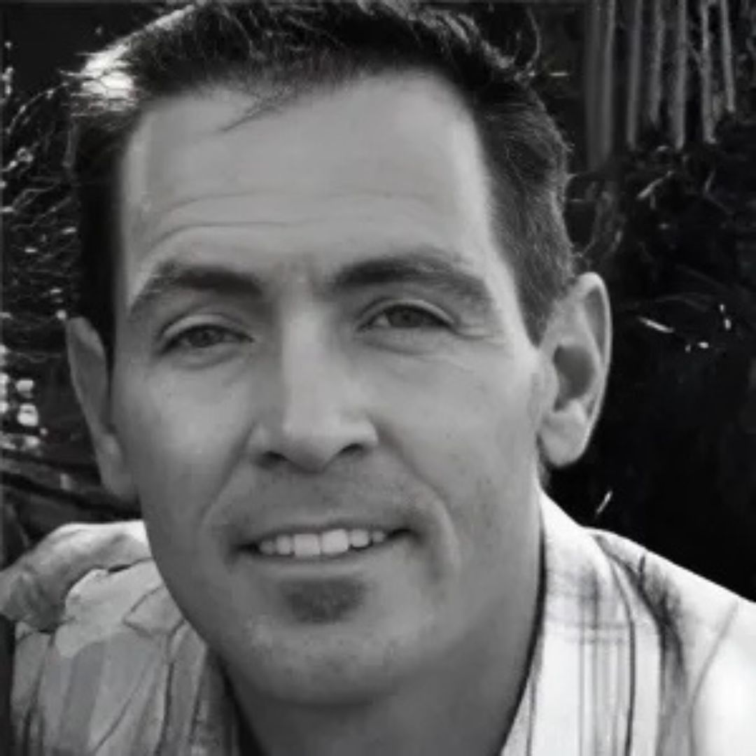 Blue Sky Electric owner, Sean Uits, headshot.